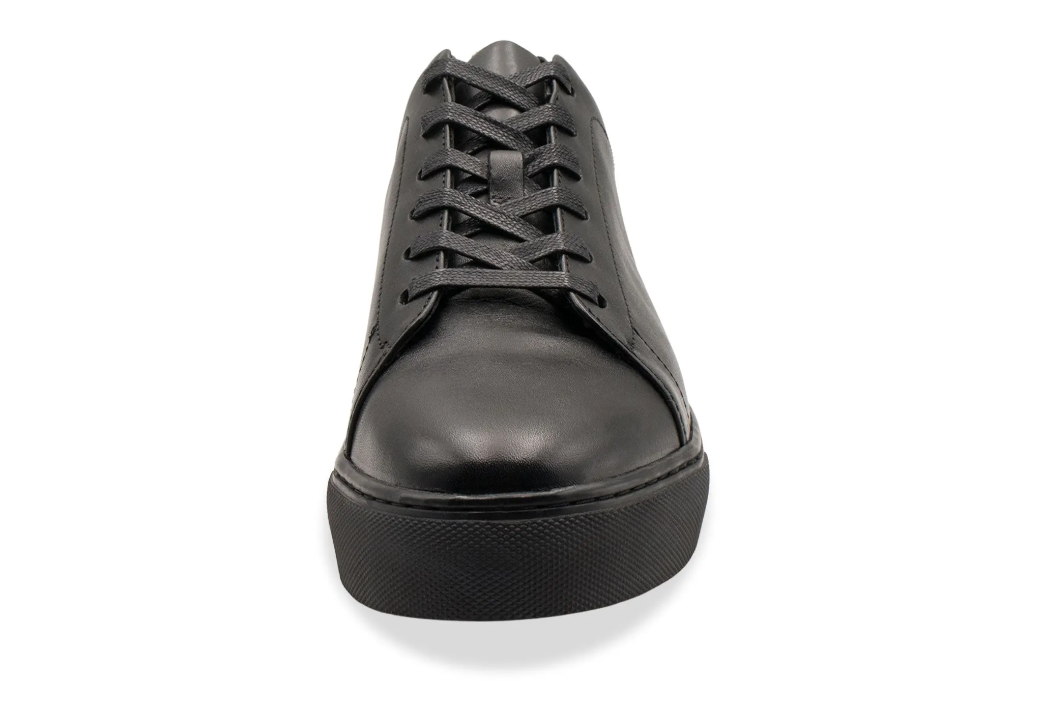 Loreto All Black Sneakers