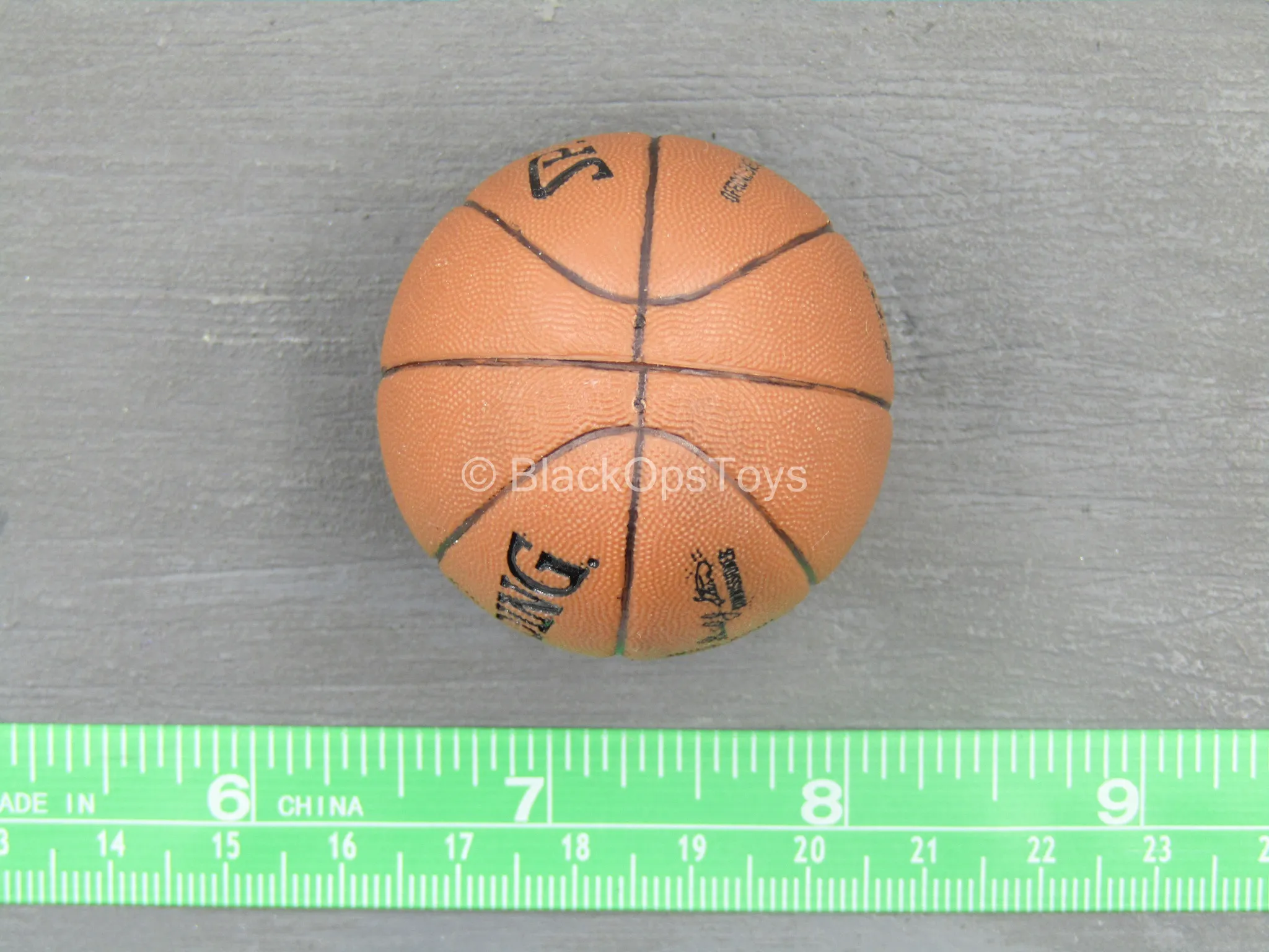 Magic Johnson - Basketball w/Metal