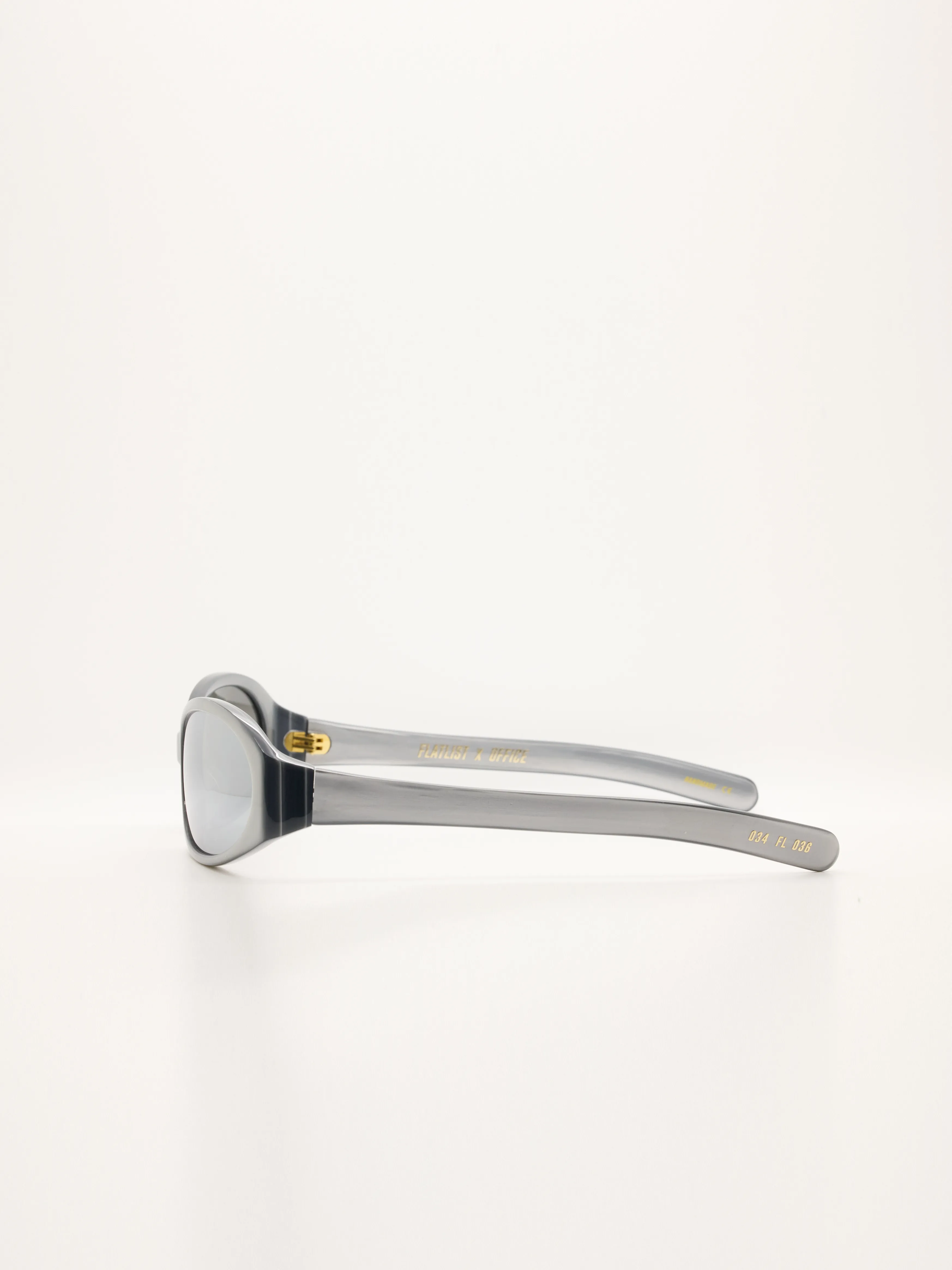 OPEL METALIC SILVER / SILVER REFLECTIVE LENS